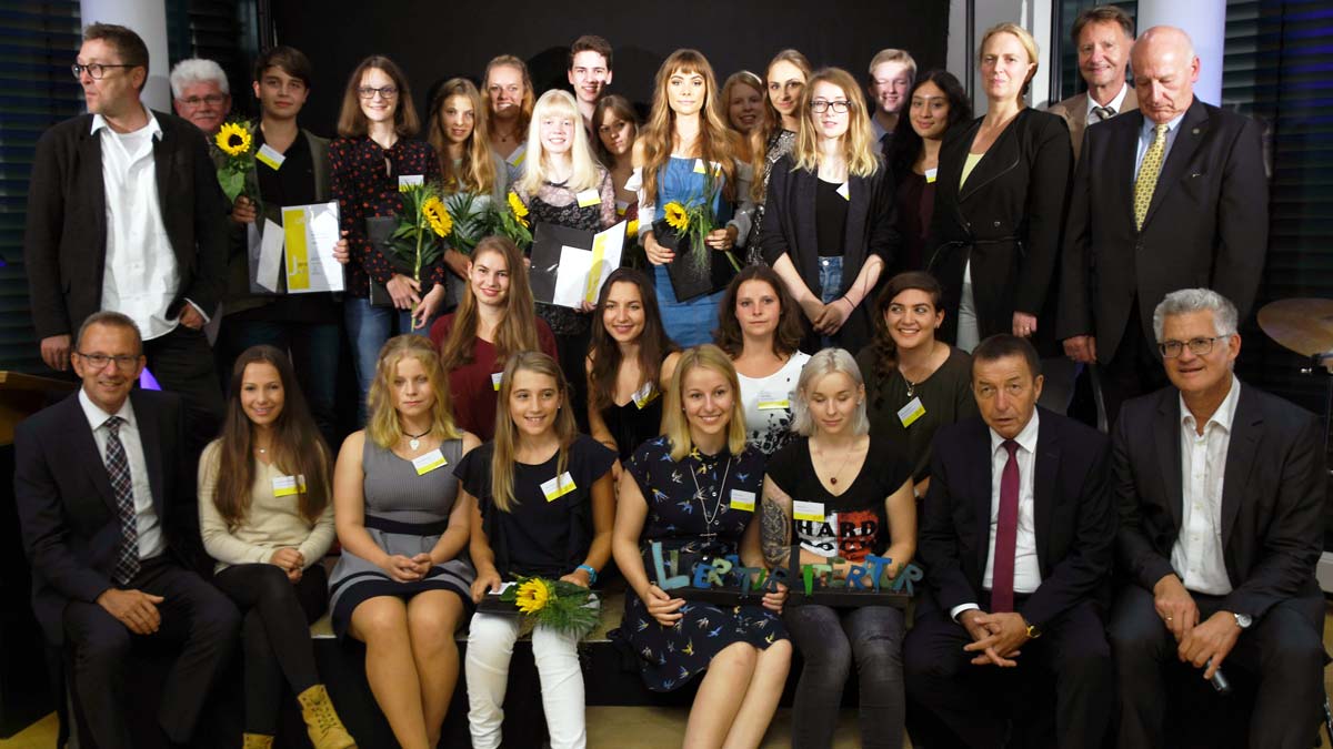 Alle Preisträger des Jugendliteraturpreises 2018 der OVAG-Gruppe